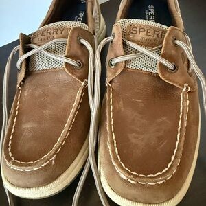 Sperry womens Tan Leather Boat Shoes worn once size 8